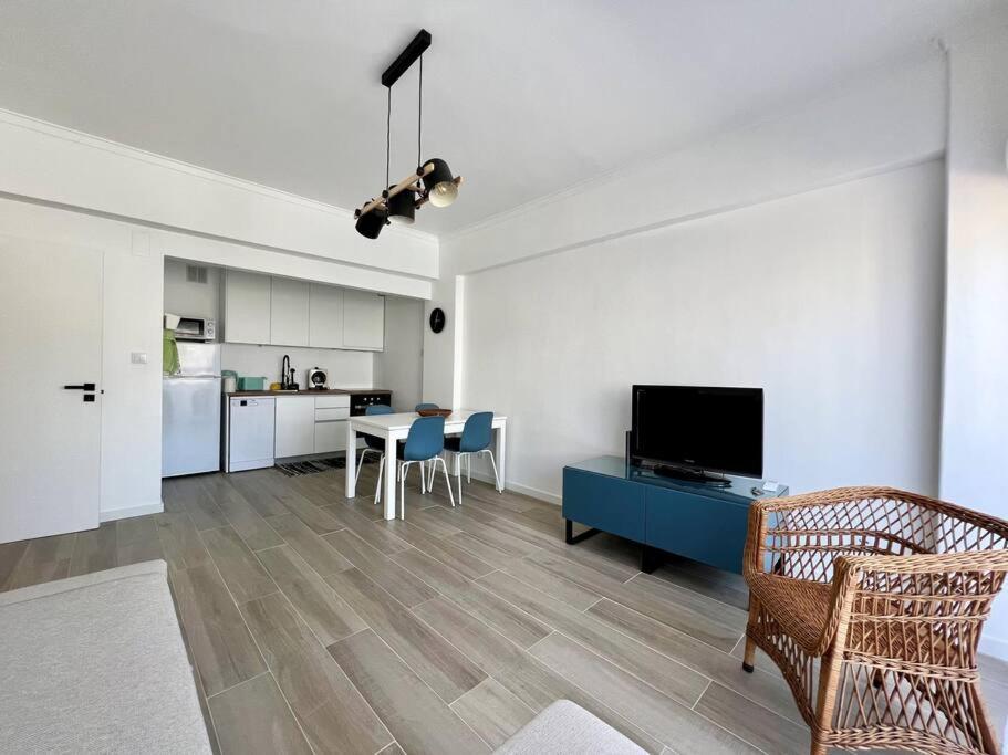 Apartamento Muito Central - 300 Metros Da Praia Apartment Costa de Caparica Exterior foto