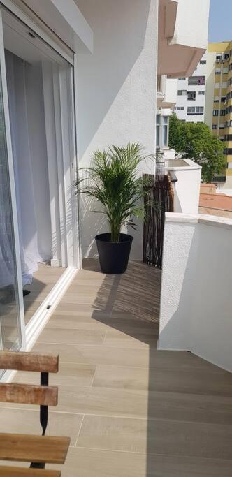 Apartamento Muito Central - 300 Metros Da Praia Apartment Costa de Caparica Exterior foto