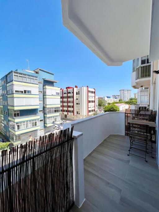 Apartamento Muito Central - 300 Metros Da Praia Apartment Costa de Caparica Exterior foto